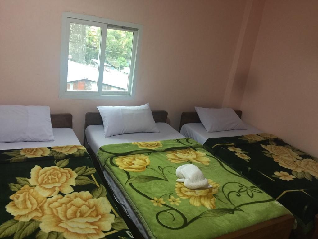 Everest Hotel Yangon Esterno foto